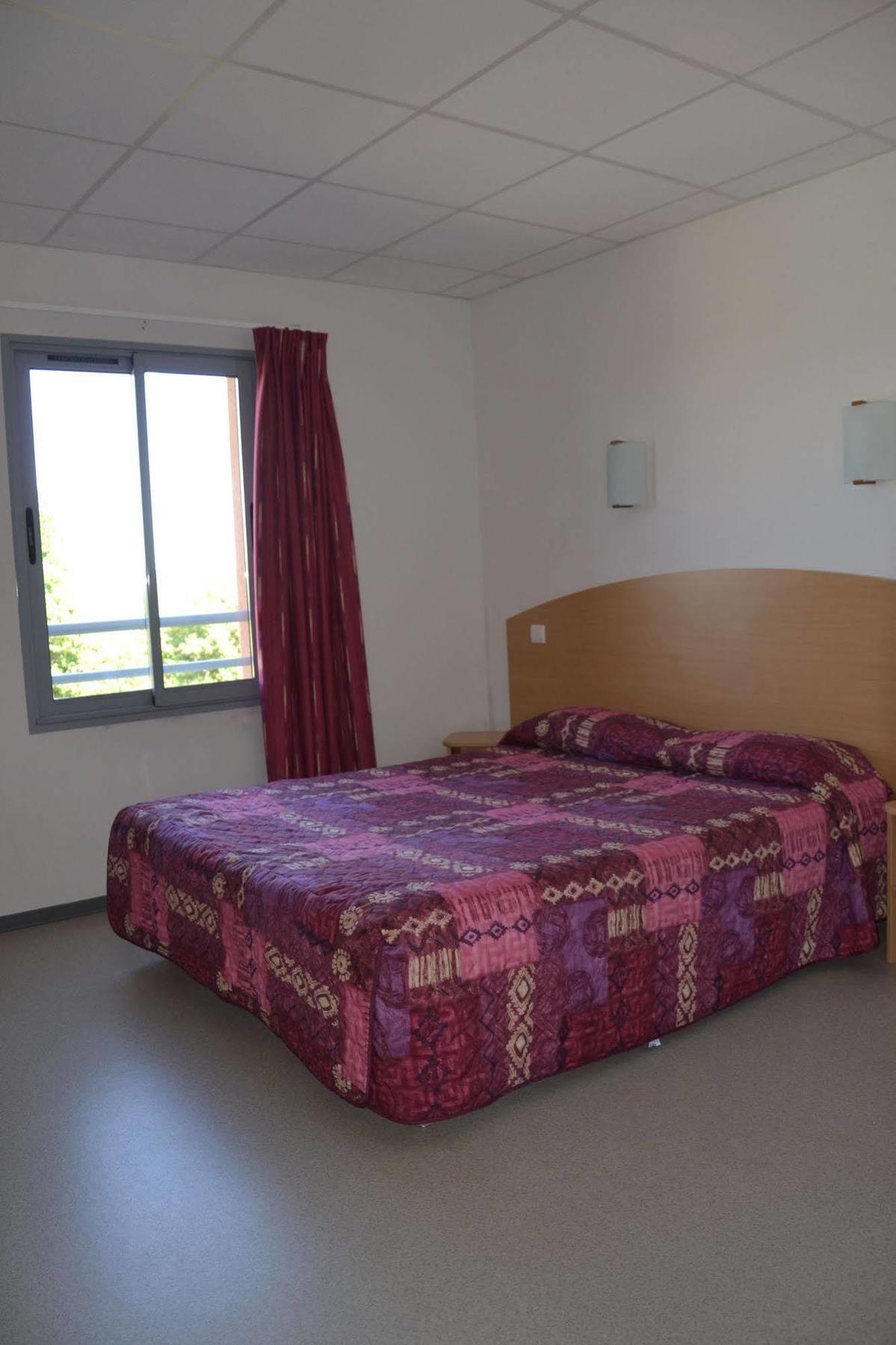 Au Perigord Noir Hotel Hautefort Kültér fotó